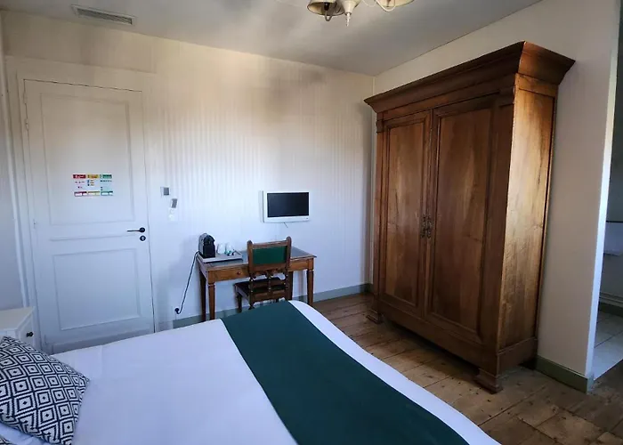 Chateau Pontet D\'Eyrans & Spa