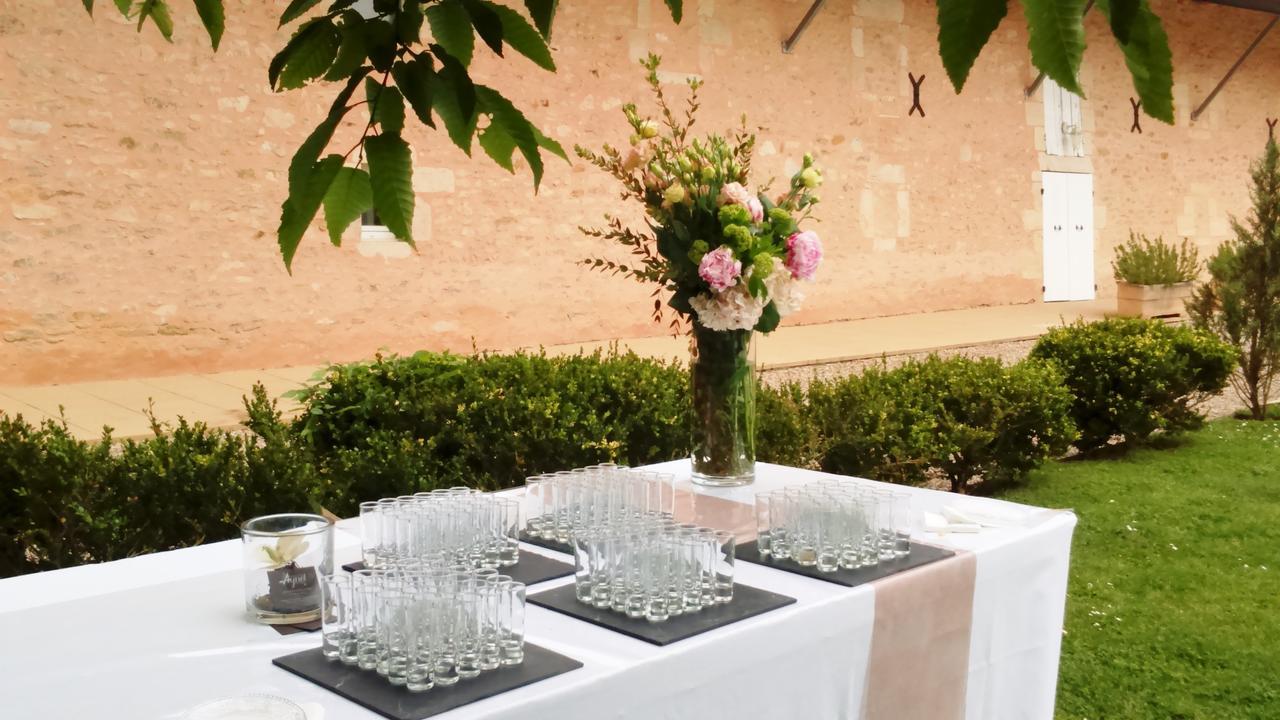 Chateau Pontet D'eyrans & *